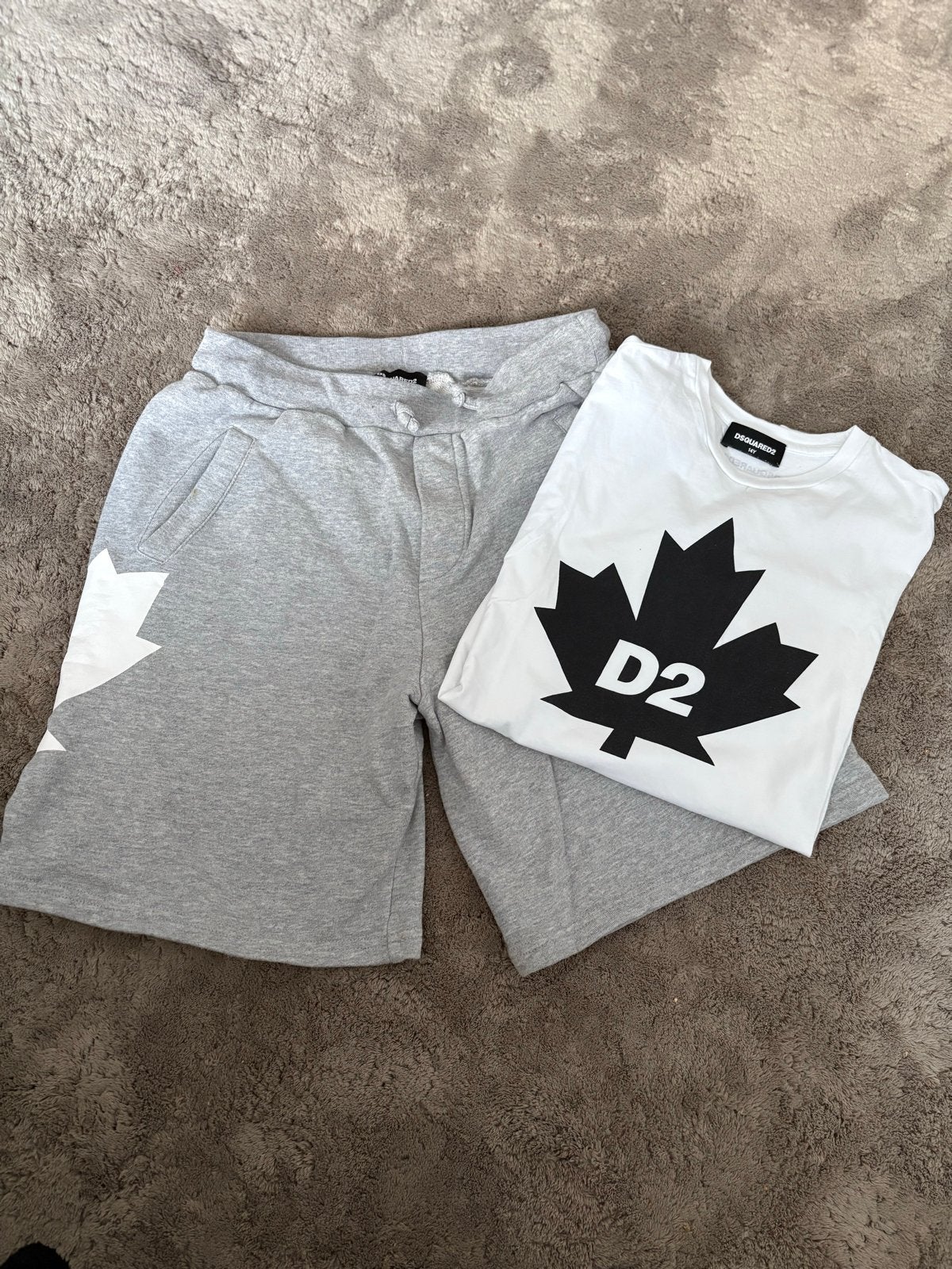 Dsquared2 T-shirt en korte broek set, Ophalen of Verzenden, Zo goed als nieuw, Jongen
