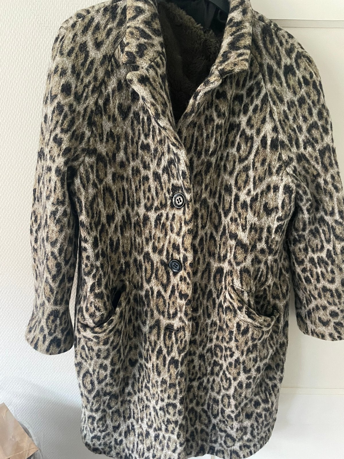 Te koop: wollen winterjas, panterprint, maat 38/40, Ophalen of Verzenden, Zo goed als nieuw, Maat 38/40 (M), Bruin