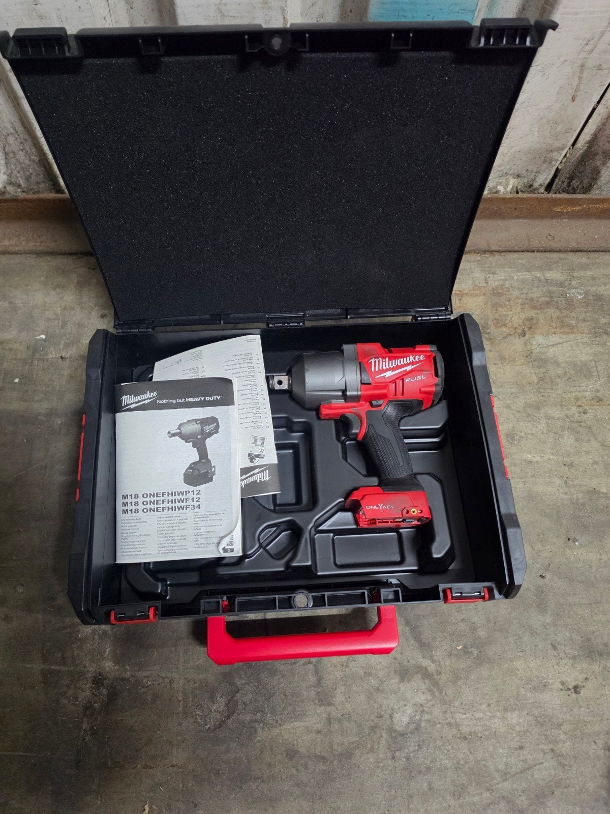 Milwaukee M18ONEFHIWF34 slagmoersleutel accu body 18v, Ophalen of Verzenden, Zo goed als nieuw