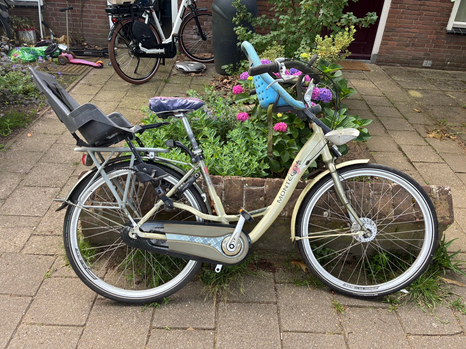 Tegen elk aannemelijk bod: moederfiets Montego, Fietsen en Brommers, Ophalen, Gebruikt, Overige merken