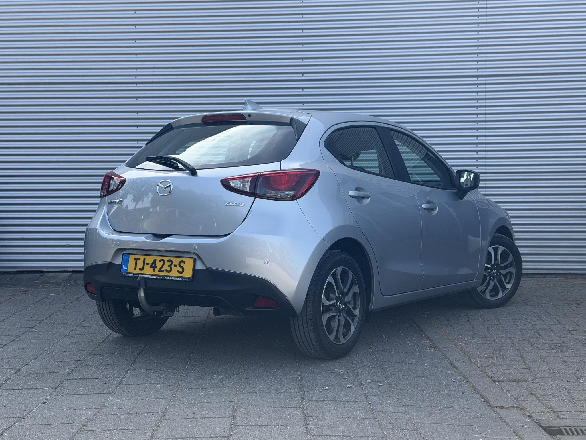 Mazda 2 1.5 Skyactiv-G Dynamic+ | Trekhaak | Navigatie | Par, Auto's, Stof, Gebruikt, 4 cilinders, Origineel Nederlands