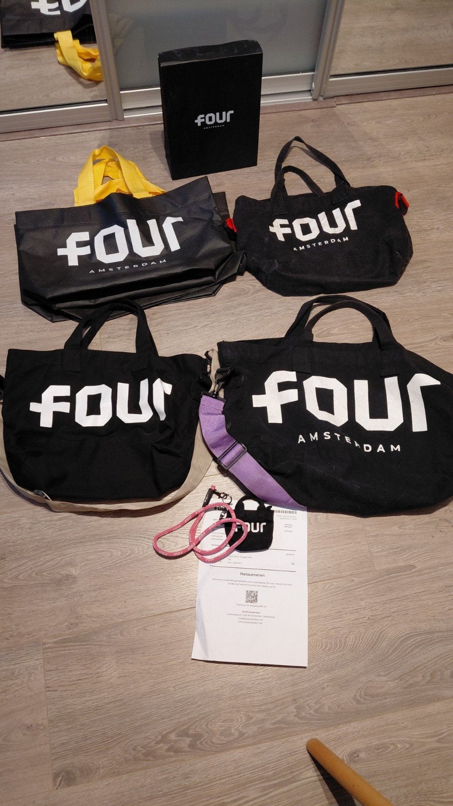 Four tassen partij of los, Ophalen of Verzenden, Zo goed als nieuw, Rood