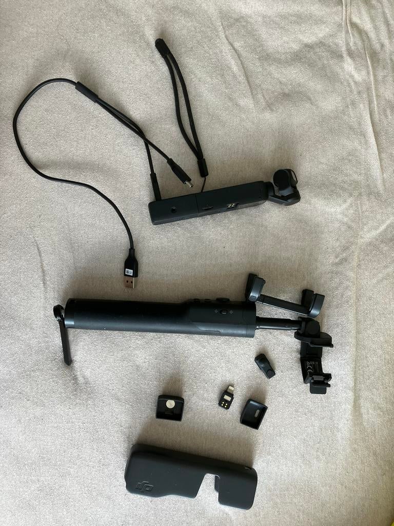 DJI Osmo Pocket 2 met accessoires en selfiestick, Ophalen of Verzenden, Zo goed als nieuw, Overige typen