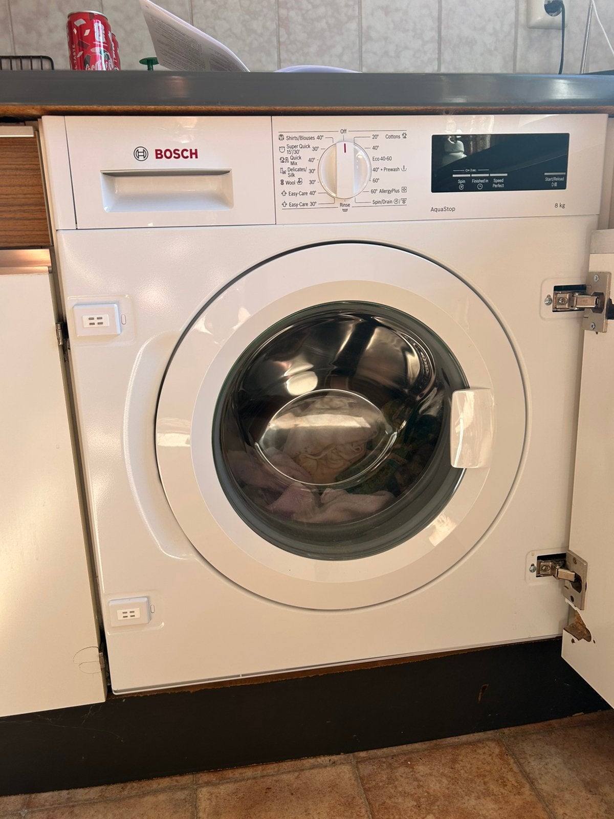 Wasmachine onderbouw, 6 tot 8 kg, Ophalen, 1200 tot 1600 toeren, 85 tot 90 cm