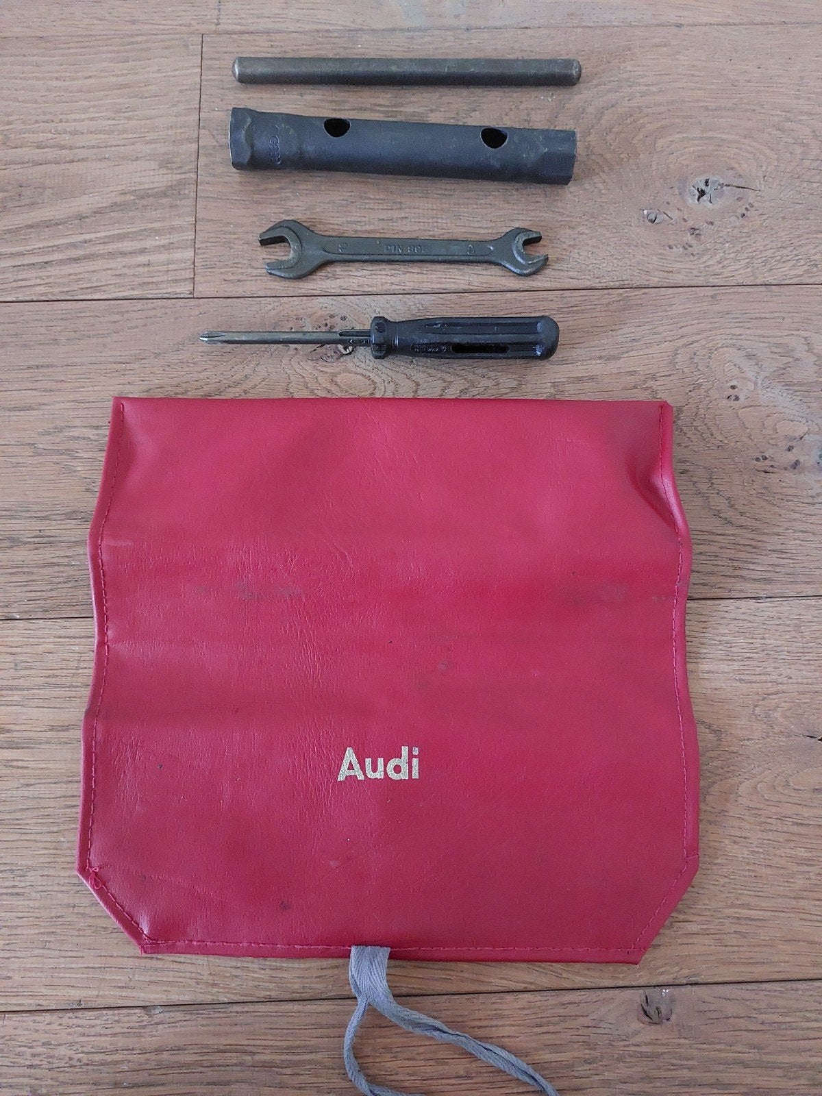 audi vintage tool bag, Ophalen of Verzenden