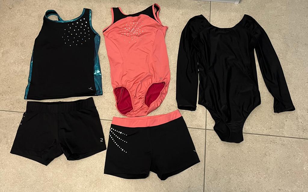 Turnkleding maat 128/134 - Set van 5 stuks, Zwart, Overige typen, Zo goed als nieuw, Kindermaat 122 t/m 140