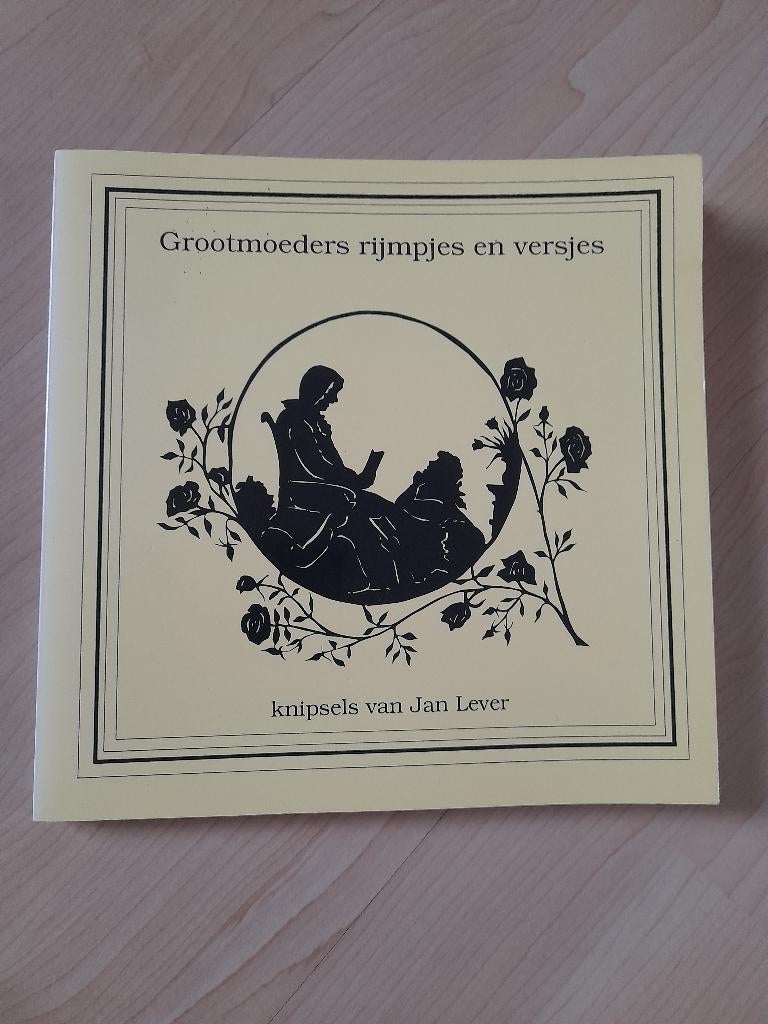 GROOTMOEDERS RIJMPJES EN VERSJES Knipsels van Jan Lever, Ophalen of Verzenden, Gelezen