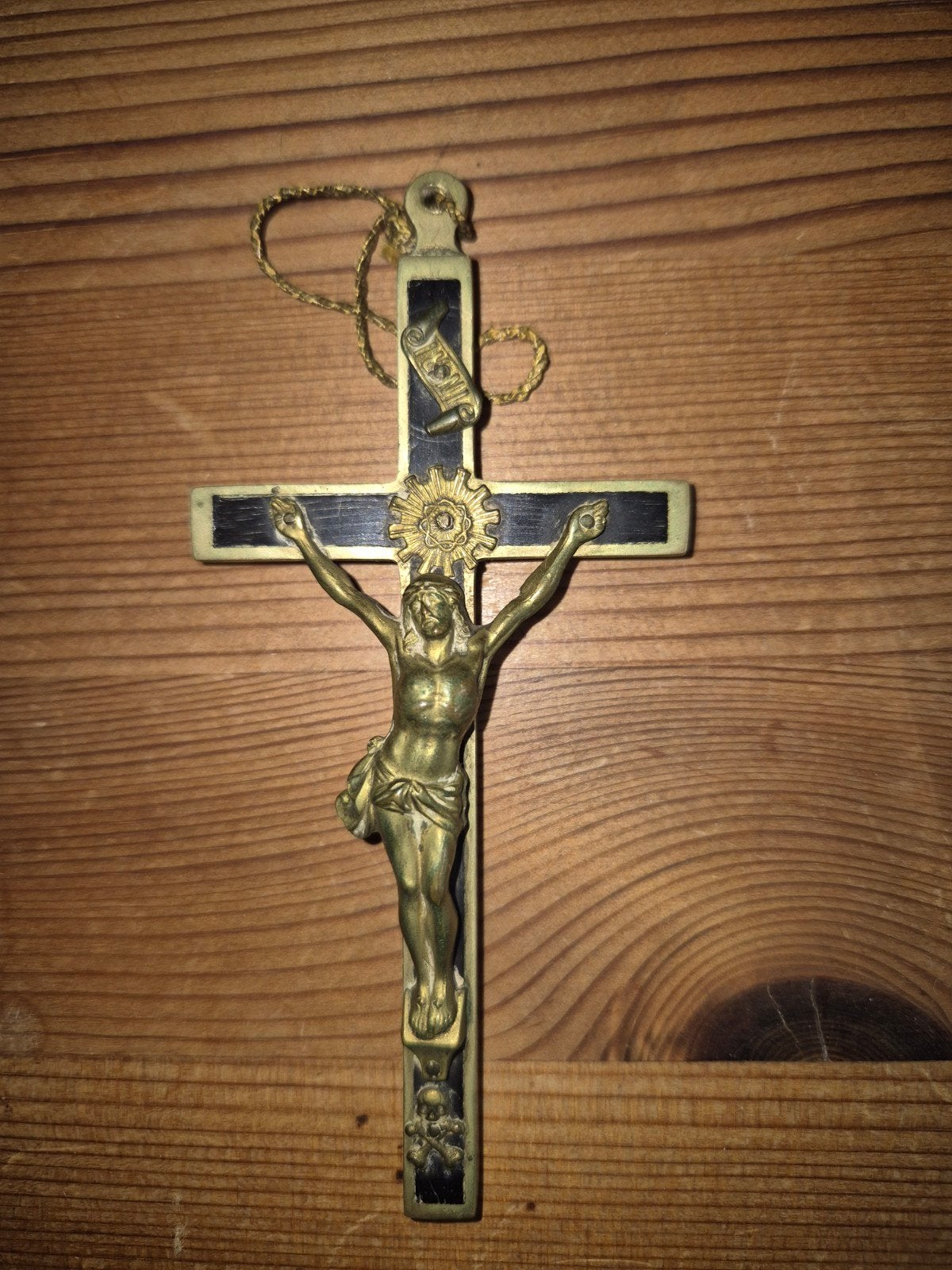 Antiek Kruisbeeld met Christusfiguur, Ophalen of Verzenden