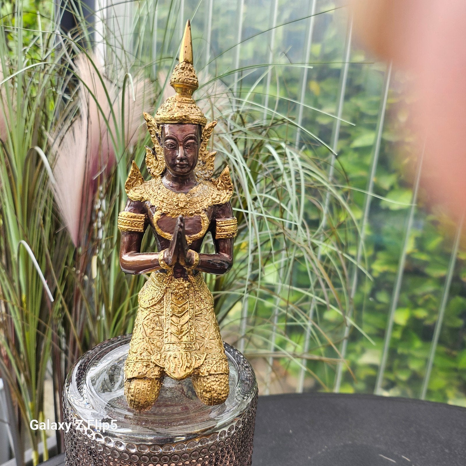 Prachtig Thais beeldtje  in goud en bronskleur, Ophalen of Verzenden, Zo goed als nieuw, Religie