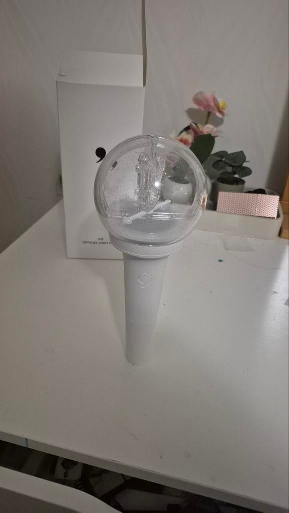 Lightstick IVE, Huis en Inrichting, Woonaccessoires | Stolpen, Ophalen of Verzenden, Zo goed als nieuw