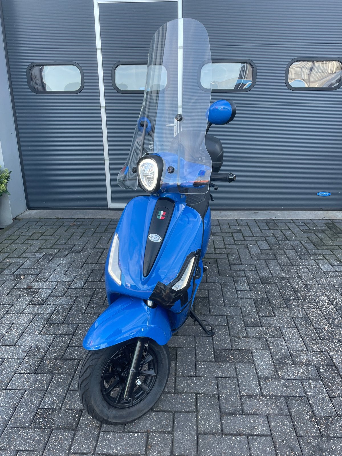 GTS Y7 scooter uit 2025 – 4.095 km – KAP SCHADE, Gebruikt, Benzine, Ophalen, Overige merken