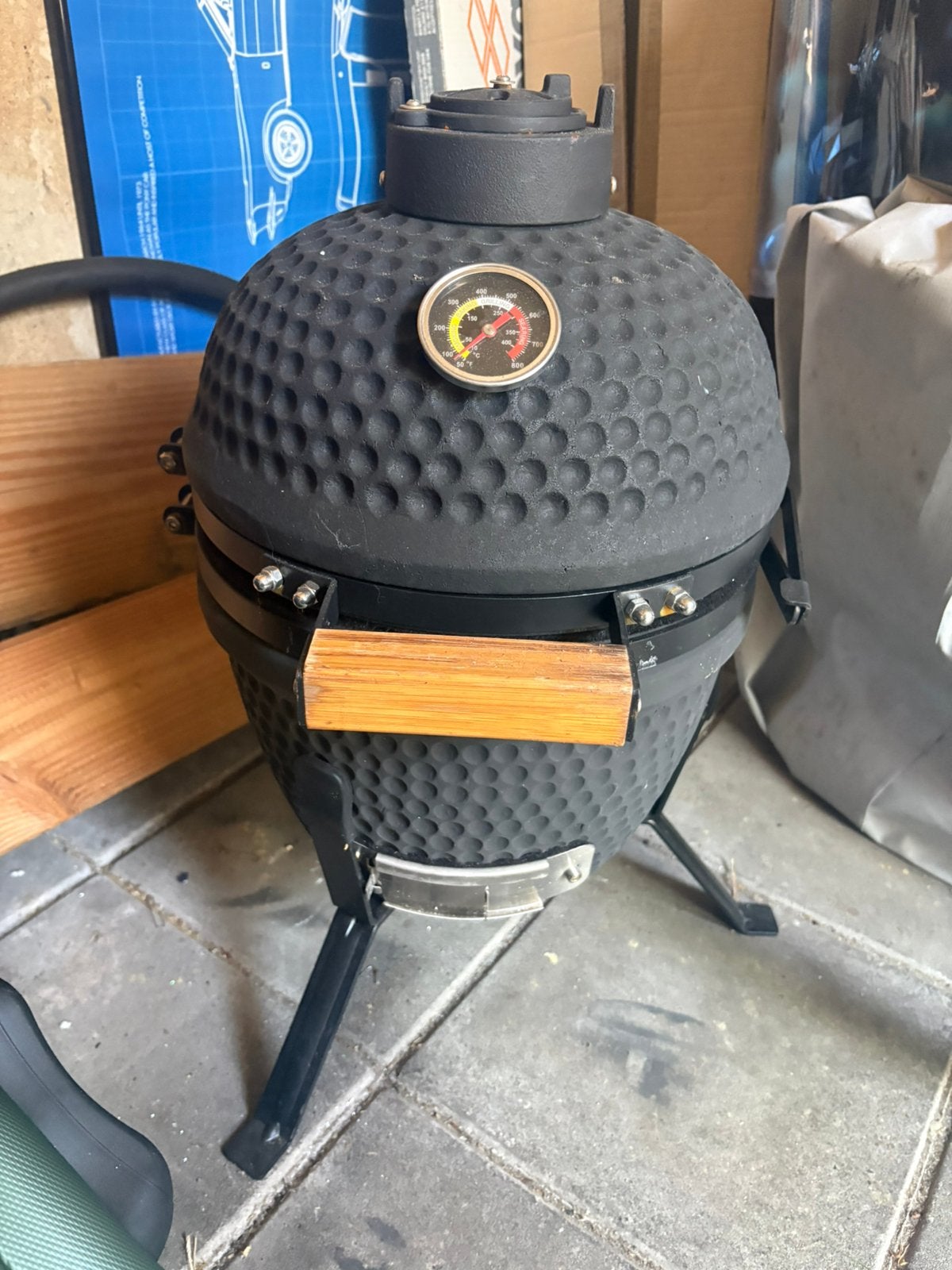Mini bbq (nooit gebruikt), Tuin en Terras, Houtskoolbarbecues, Ophalen, Zo goed als nieuw