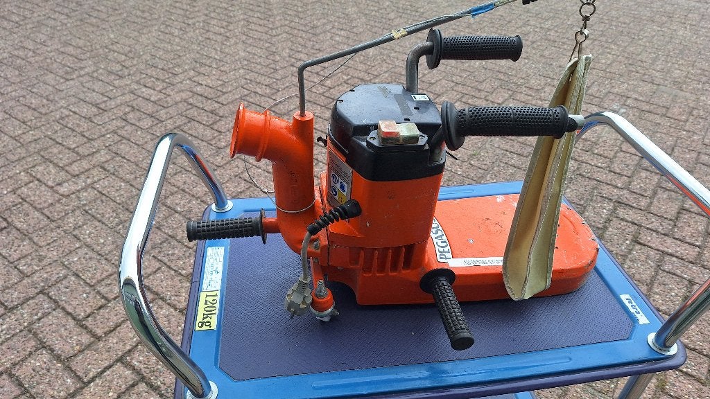 Kantenschuurmachine parketschuur 230V Künzle & Tasin,, Doe-het-zelf en Verbouw, Ophalen, Gebruikt, Overige typen, Industriepark 2a 9351PA Leek