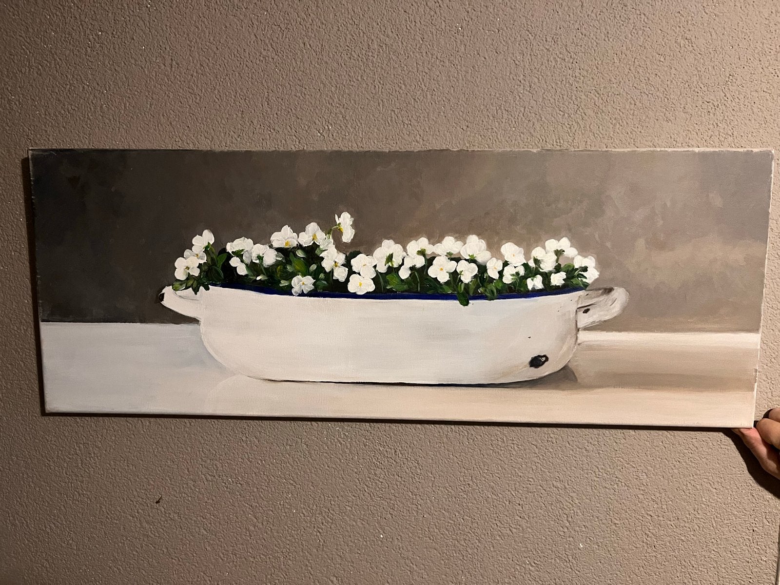 Schilderij met witte bloemen in emaille schaal (80x30 cm), Ophalen, Handgeschilderd, Acrylverf, Bloemen