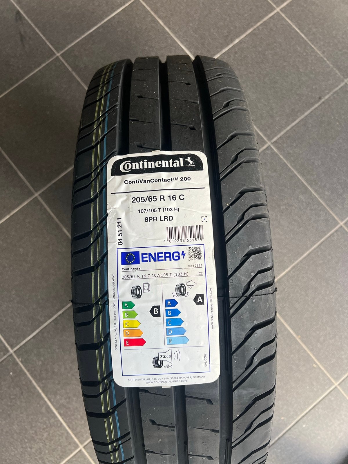 Nieuwe Continental ContiVanContact 200 banden 205/65 R16 C, Ophalen, Bestelwagen, 16 inch, Nieuw
