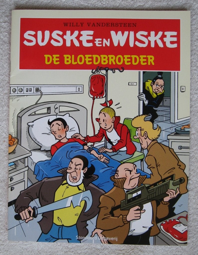 De Bloedbroeder (Rode Kruis) W Vandersteen - Suske en Wiske, Eén stripboek, Ophalen of Verzenden, Zo goed als nieuw, Willy Vandersteen
