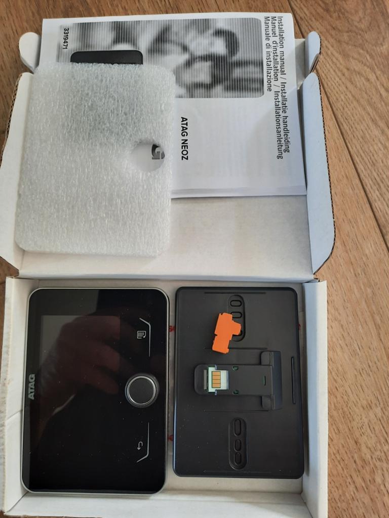 Nieuwe ATAG Neoz slimme thermostaat, Ophalen of Verzenden, Nieuw