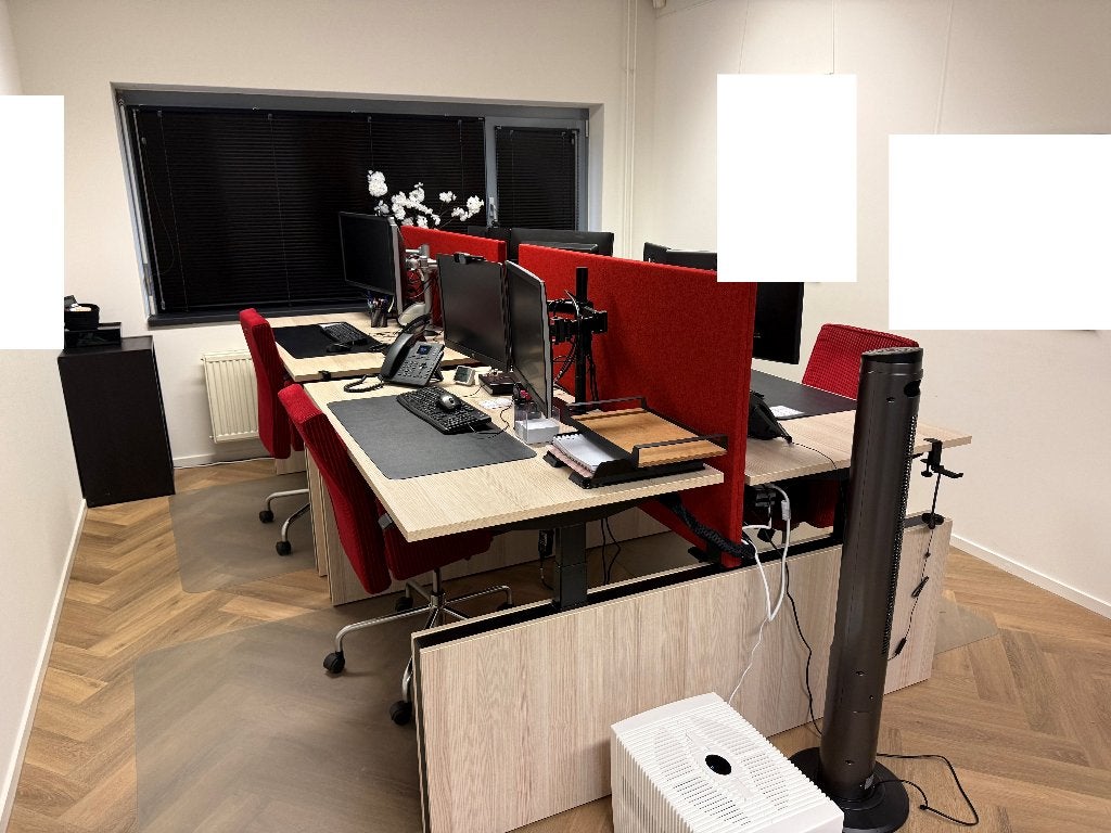 Elektrisch zit sta duo bureaus 2x140x80 met akoestische wand