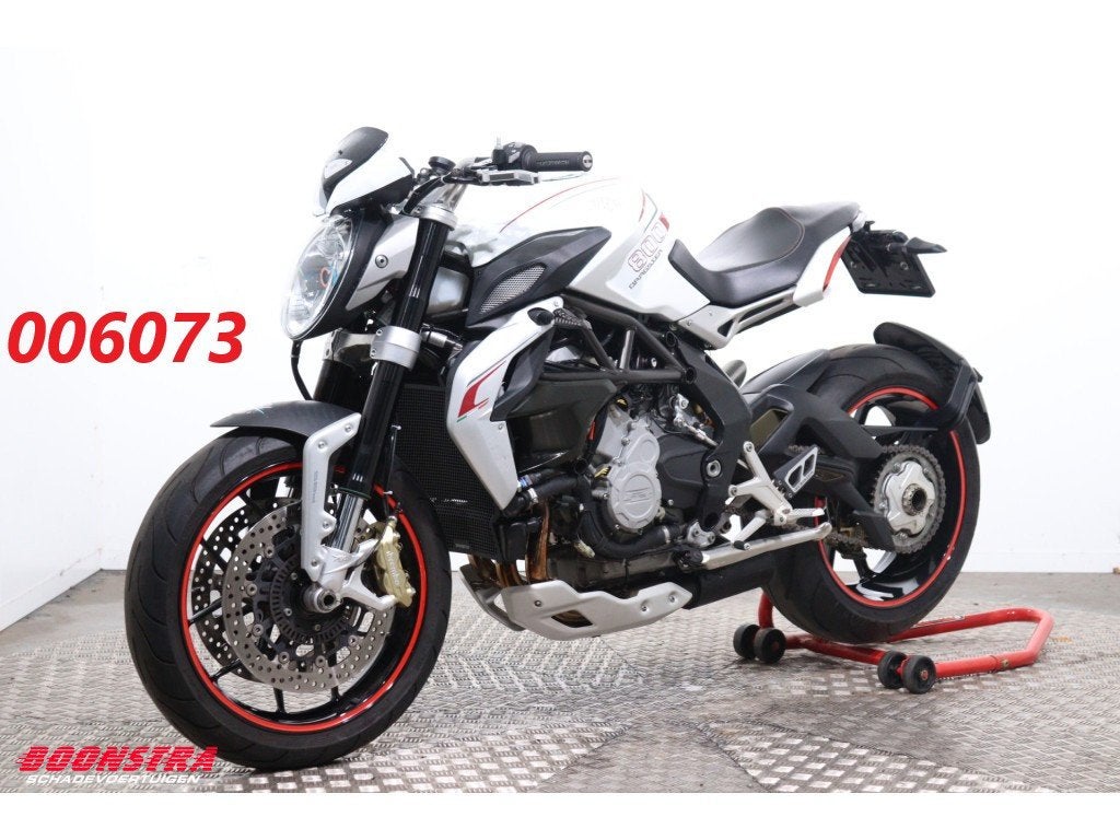 MV Agusta Brutale Dragster 800 ABS Lap Timer Quickshift 19.1, Motoren, Motoren | MV Agusta, Dopplerlaan 4
9207HC  DRACHTEN, NL