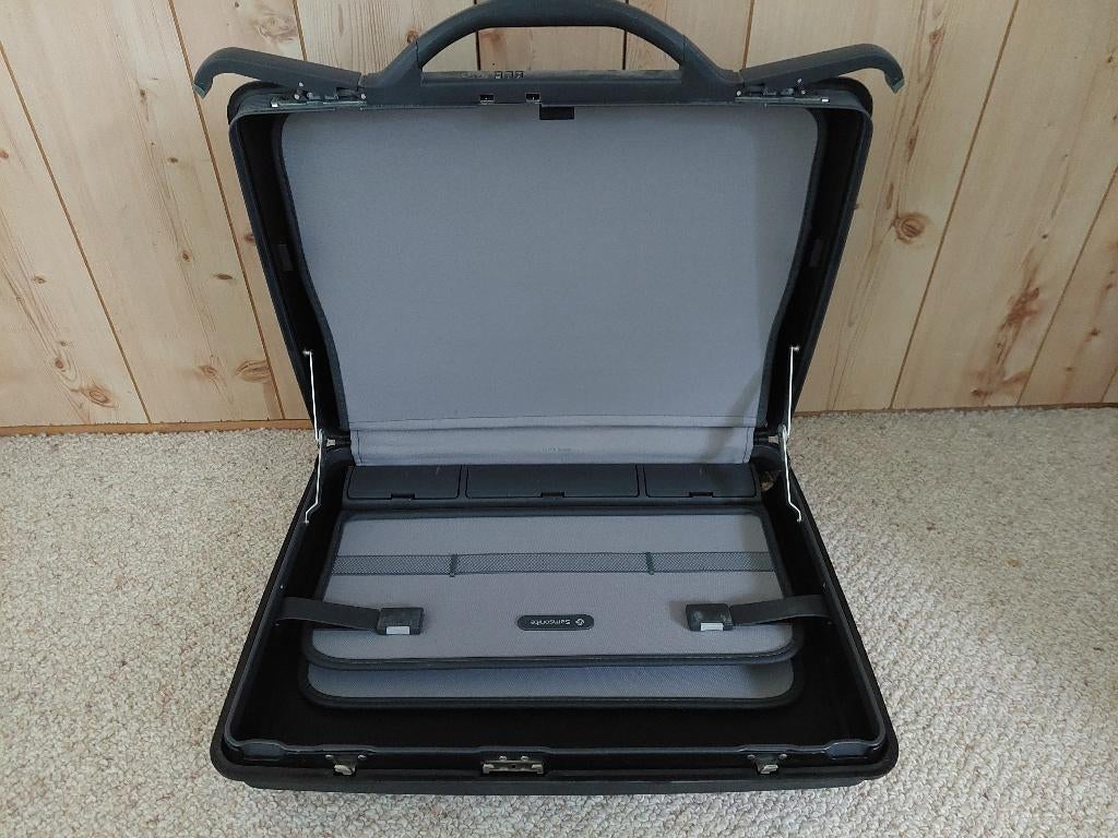 Samsonite attache koffer, Sieraden, Tassen en Uiterlijk, Koffers, Ophalen, Gebruikt, Hard kunststof, Minder dan 50 cm