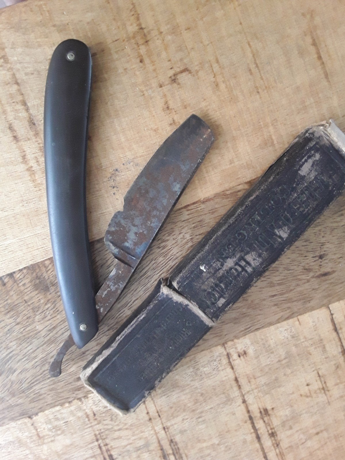 Oud scheermes in doos, Antiek en Kunst, Ophalen of Verzenden