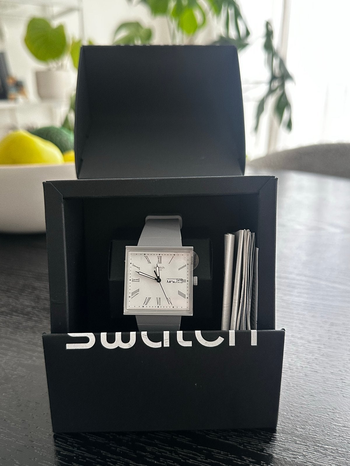 Swatch Polshorloge - Nieuw in doos met aankoopbewijs, Sieraden, Tassen en Uiterlijk, Ophalen, Kunststof, Polshorloge, Swatch