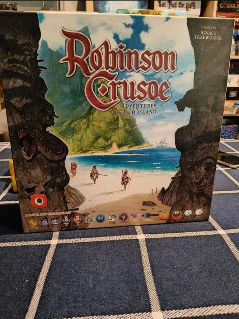 Robinson Crusoe: Adventures on the Cursed Island + uitbreidi, Een of twee spelers, Ophalen of Verzenden, Zo goed als nieuw, Portal Games