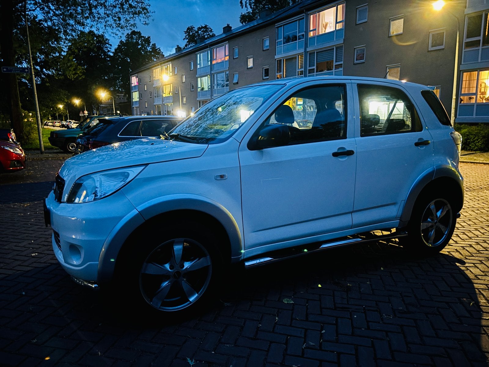 Daihatsu Terios 1.5 2WD 2010 Wit 55000 km, Auto's, Voorwielaandrijving, 1350 kg, 1145 kg, Zwart