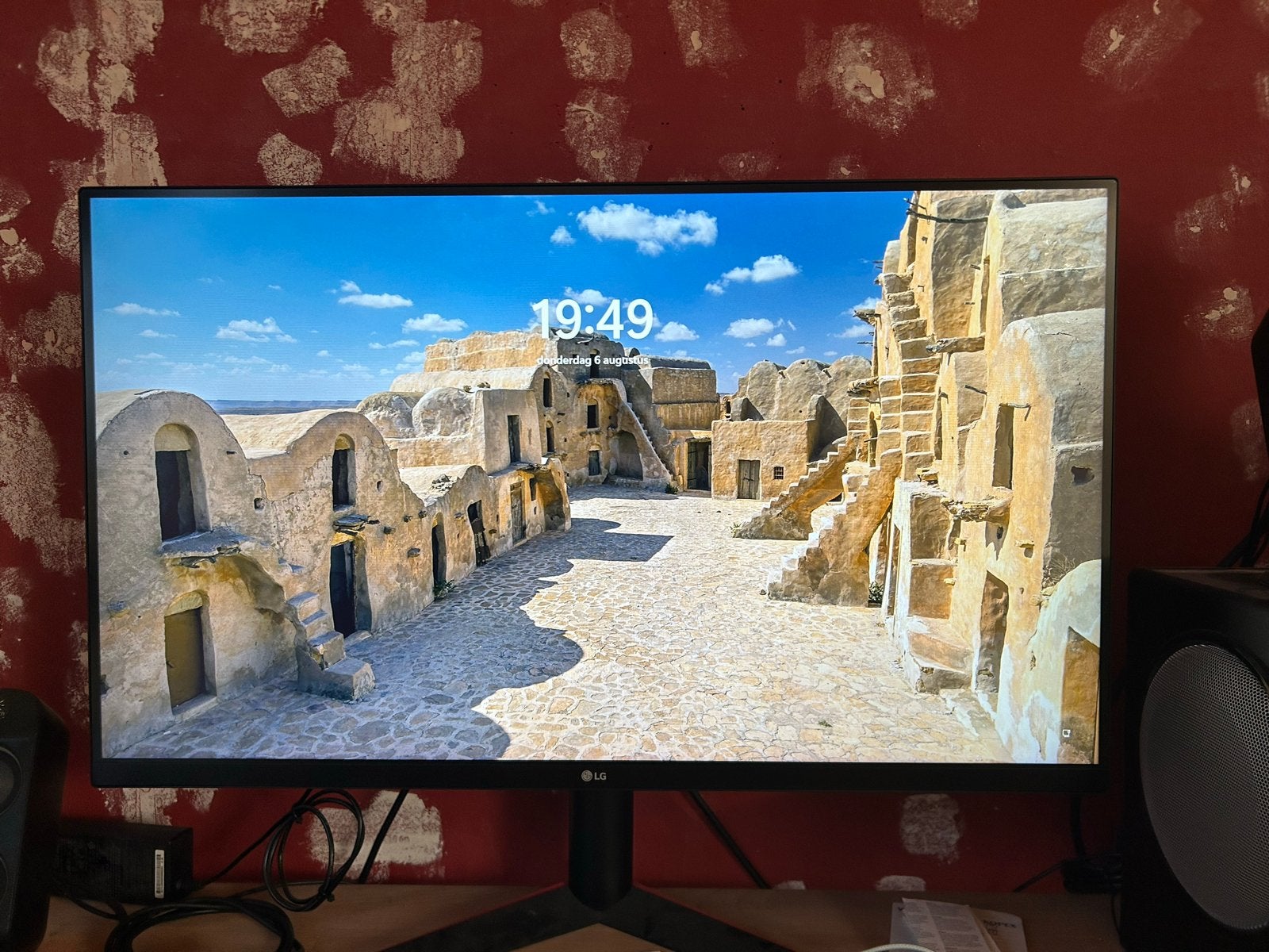 LG 32GK850G 32 inch QHD Gaming Monitor 144Hz G-Sync, Gebruikt, 3 tot 5 ms, 101 t/m 150 Hz, In hoogte verstelbaar