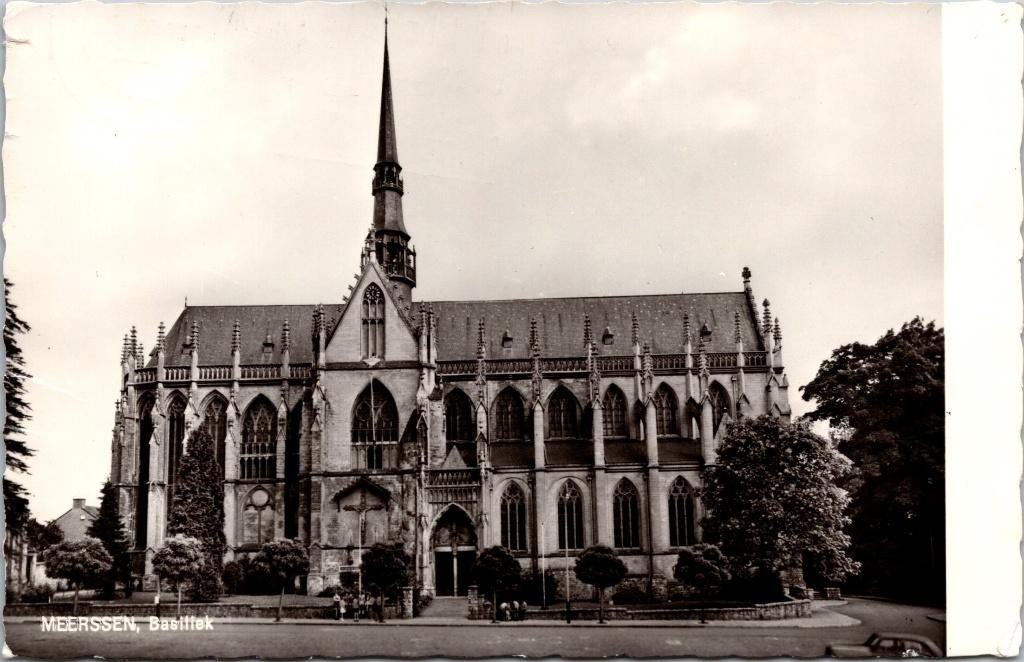Basiliek Meerssen - 2 ansichtkaarten (1970), Verzenden, 1960 tot 1980, Gelopen, Limburg