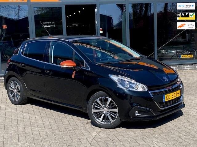 Peugeot 208 1.2 PureTech Roland Garros/panorama/pdc/navi/5 d, Auto's, Peugeot, Voorwielaandrijving, Leder en Stof, Origineel Nederlands
