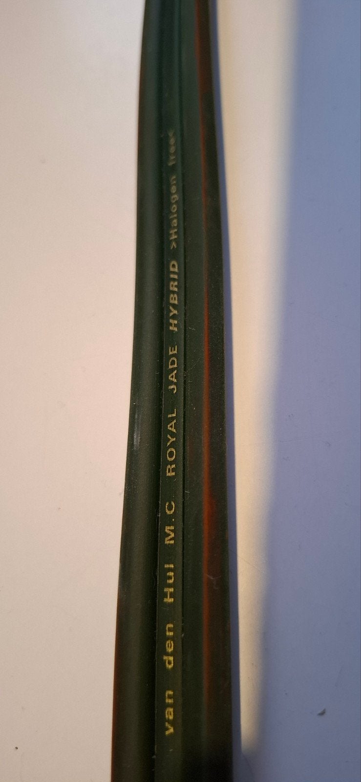 van den Hul M.C Royal Jade Hybird (halogen free), Audio, Tv en Foto, Ophalen of Verzenden, Gebruikt