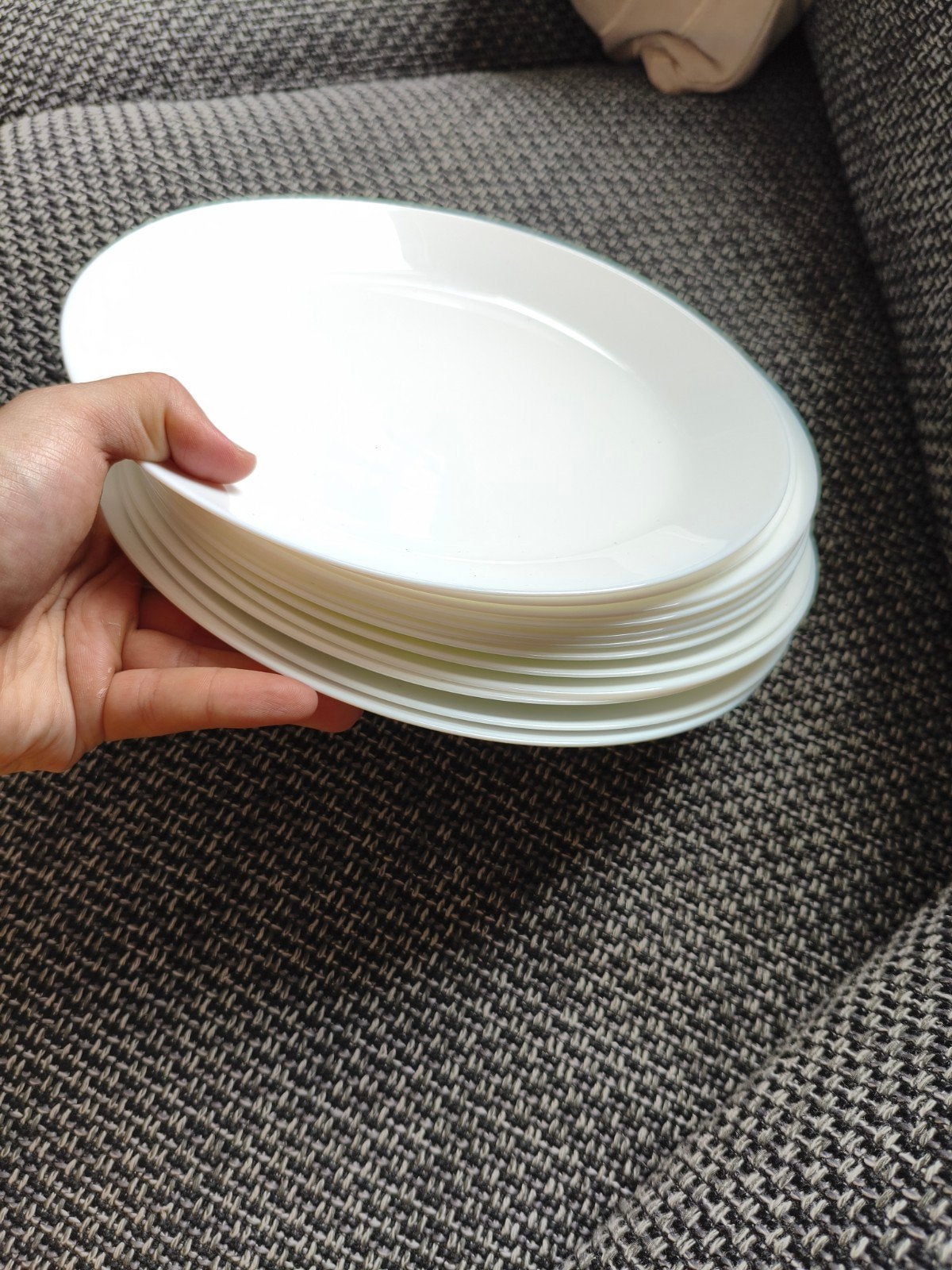 12 Ikea borden gratis, Huis en Inrichting, Keuken | Servies, Ophalen, IKEA, Zo goed als nieuw, Bord(en)