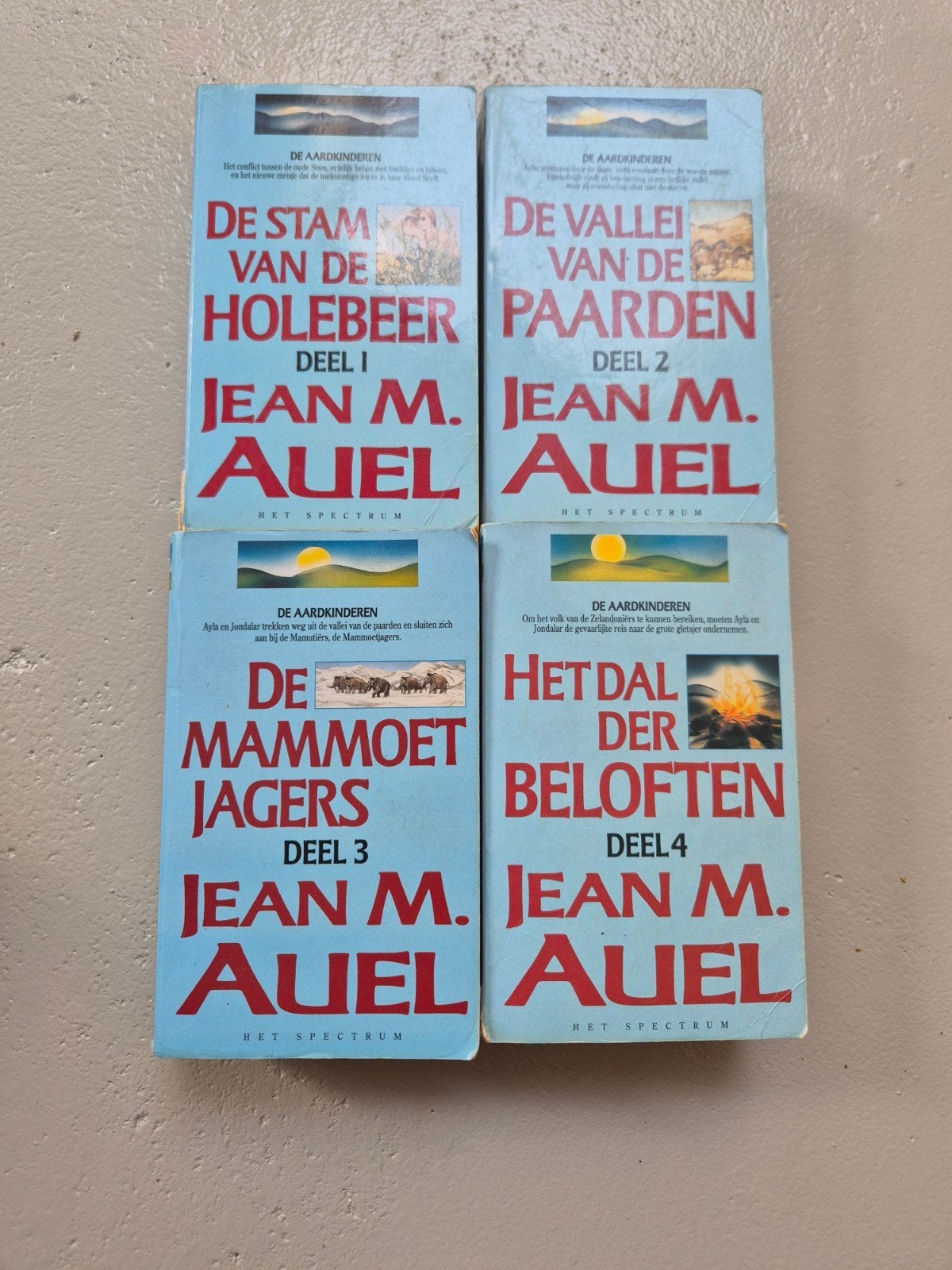 De Aardkinderen serie - Jean M. Auel (4 boeken), Ophalen of Verzenden, Gelezen, Jean M. Auel, Nederland