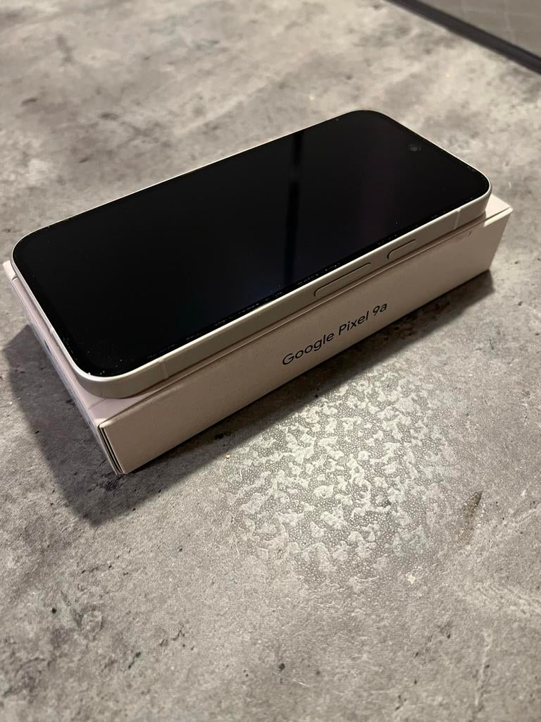 Google Pixel 9a 128GB - Zo goed als nieuw, Nieuw, Ophalen of Verzenden, Klassiek of Candybar, Zonder simlock