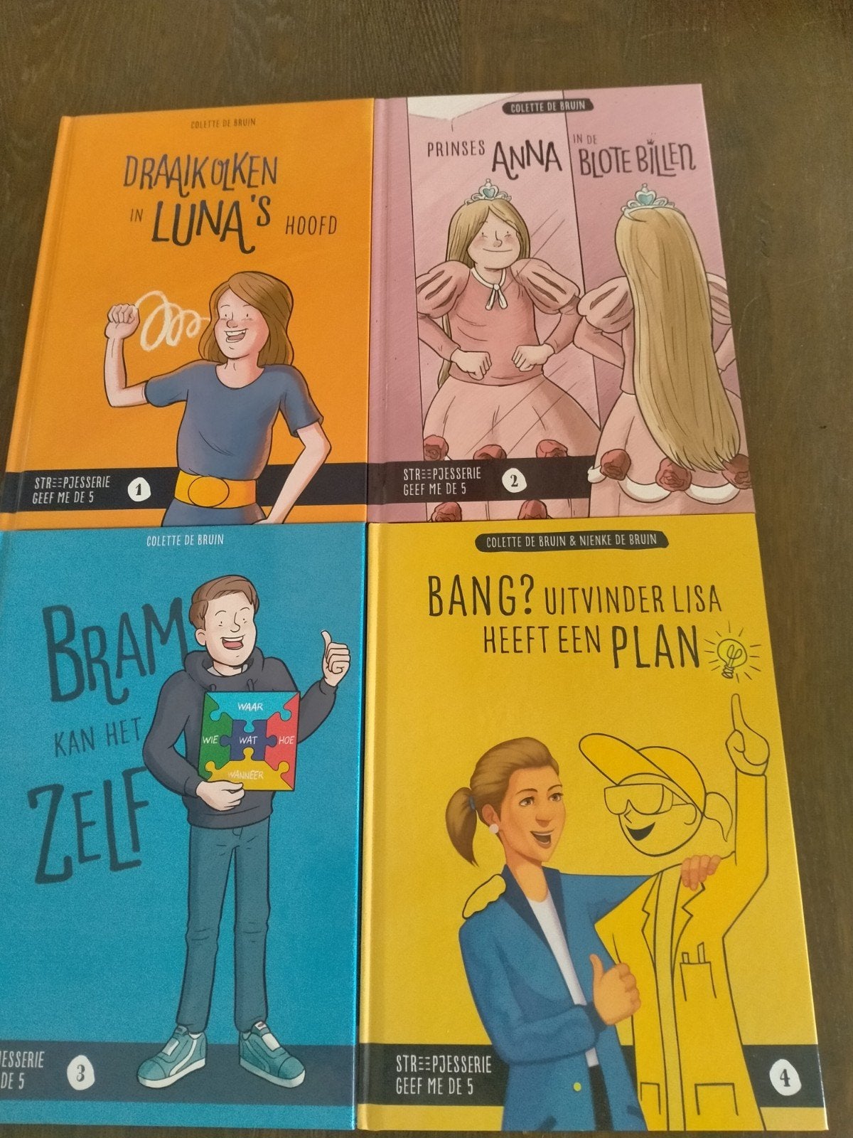 Streeppjesserie Geef me de 5 - Colette de Bruin (4 boeken), Ophalen of Verzenden, Nieuw, Colette de Bruin, Fictie algemeen