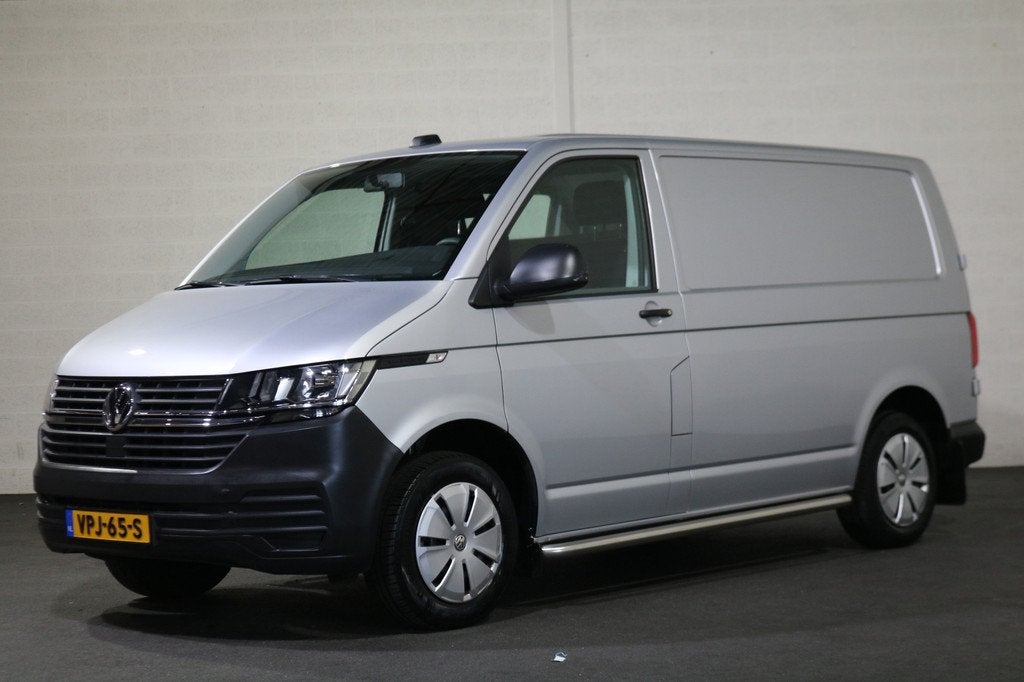 Volkswagen Transporter 2.0 TDI L1 H1 Airco (bj 2022), Auto's, Voorwielaandrijving, Start-stop-systeem, Stof, Gebruikt