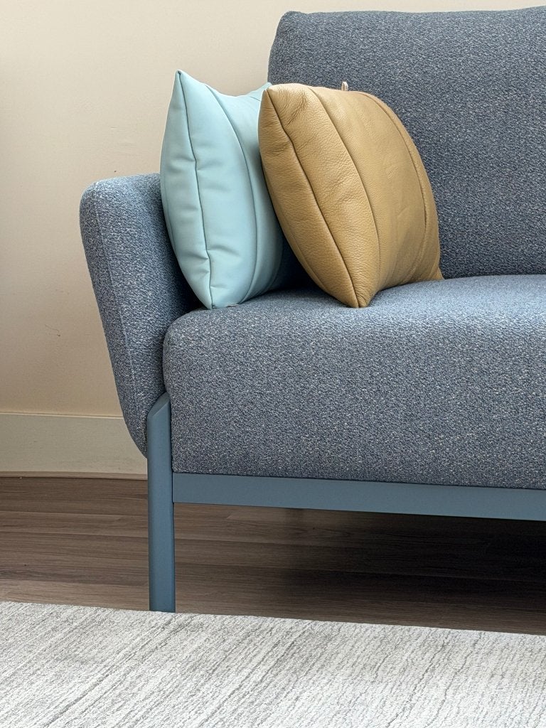 SALE Leolux Enna divan NIEUW, Huis en Inrichting, Ophalen, 150 tot 200 cm, 75 tot 100 cm, Rechte bank