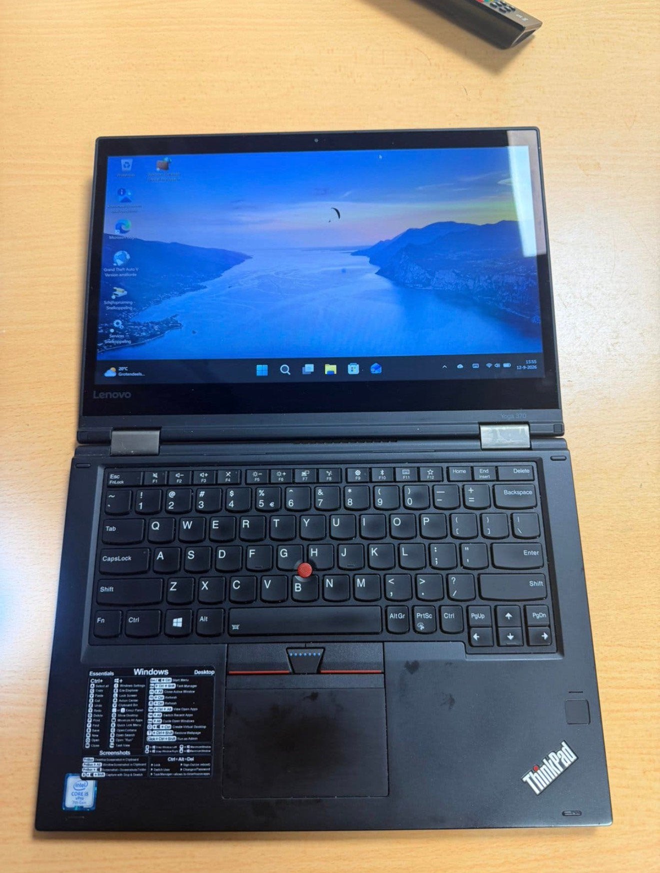 Lenovo Yoga 370 – i5‑7300U – 16GB RAM – SSD