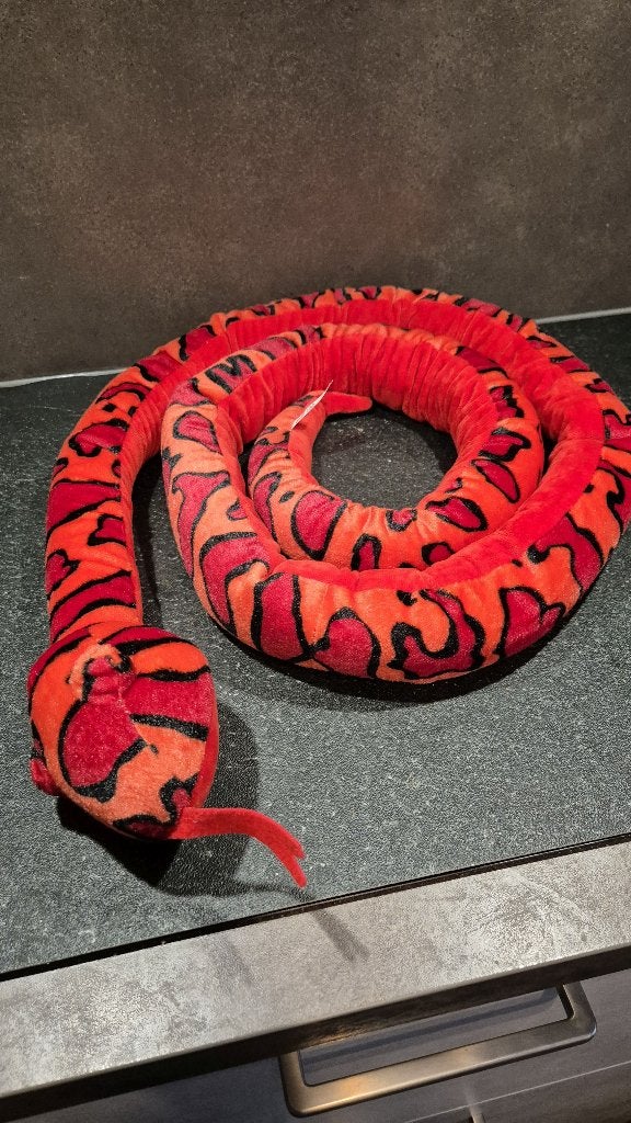 Slang, lange knuffel, rood/oranje, 240cm. 5B14, Kinderen en Baby's, Speelgoed | Knuffels en Pluche, Tweedehands verkoop, Tweedehands verkoop