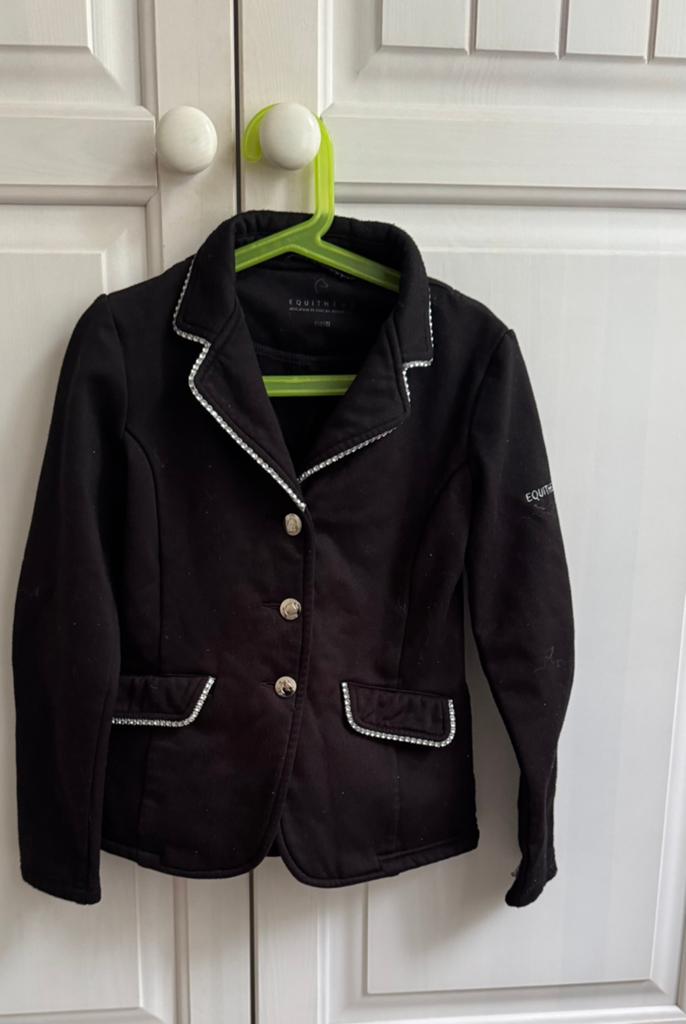 Equitheme wedstrijdjasje 128, Dieren en Toebehoren, Paardrijkleding, Gebruikt, Kinderen, Bovenkleding, Dressuur, Ophalen