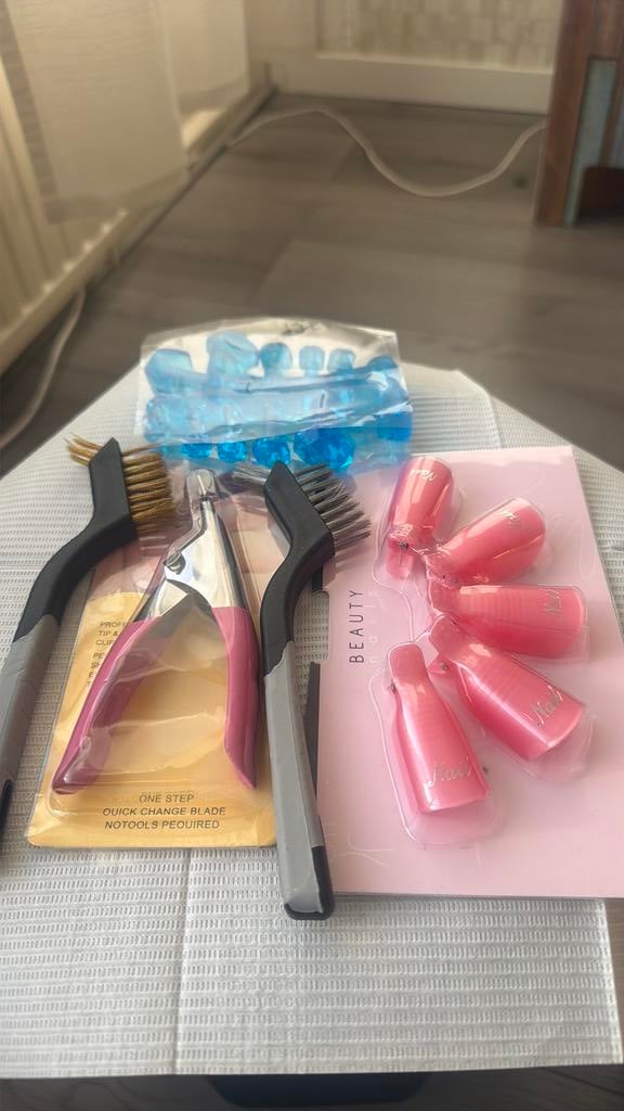 Manicure benodigeden, Ophalen of Verzenden, Zo goed als nieuw, Wit, Handen en Nagels