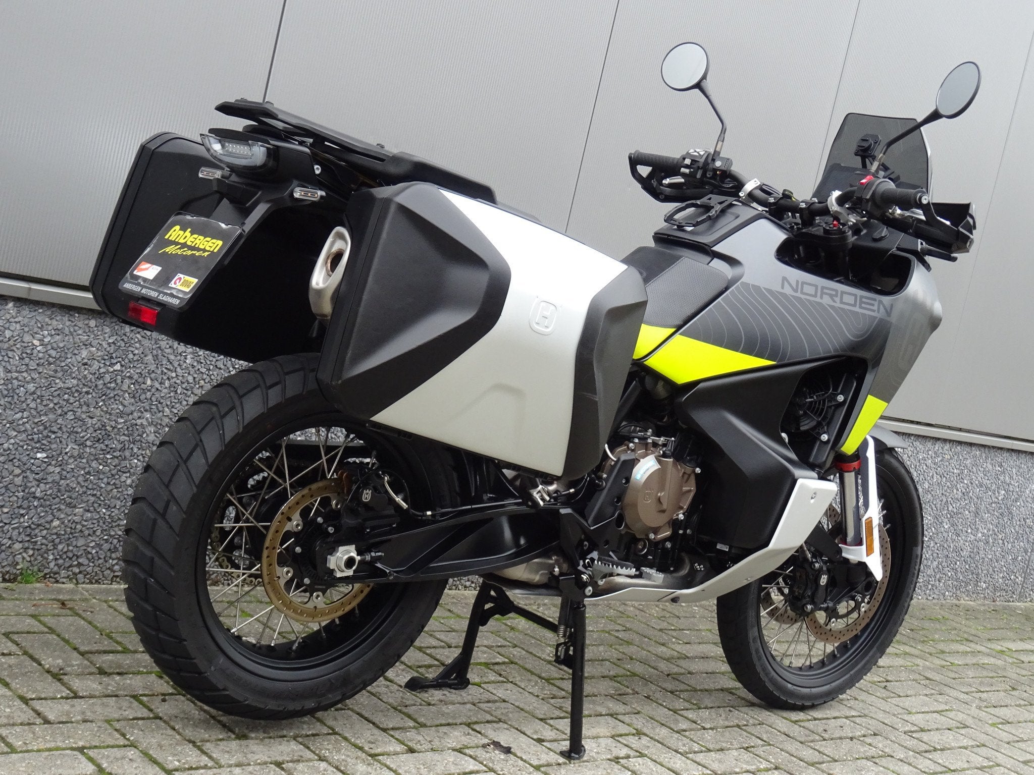 Husqvarna NORDEN 901 (bj 2022), 900 cc, Toermotor, Gebruikt, Bedrijf