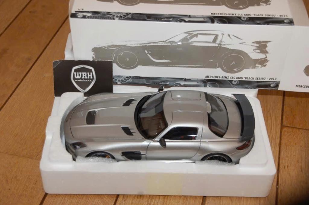 MERCEDES SLS AMG BLACK SERIES alubeam Minichamps 1:18 WRH, Verzenden, Zo goed als nieuw, Auto, MiniChamps