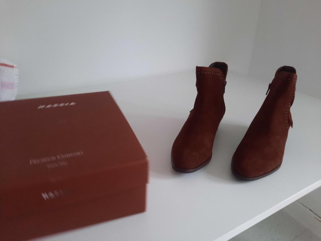 mooie roestbruine suède HASSIA enkellaarsjes 38H nieuw, Kleding | Dames, Schoenen, Hassia, Bruin, Lage of Enkellaarzen, Nieuw