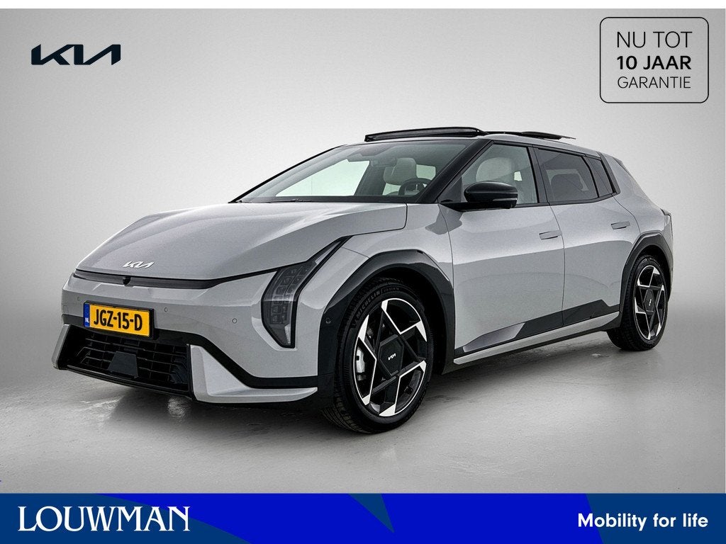 Kia EV4 GT-PlusLine 81.4 kWh Stoelverwarming en verkoeling |, Auto's, Kia, Zwart, Adaptive Cruise Control, 204 pk, 1000 kg