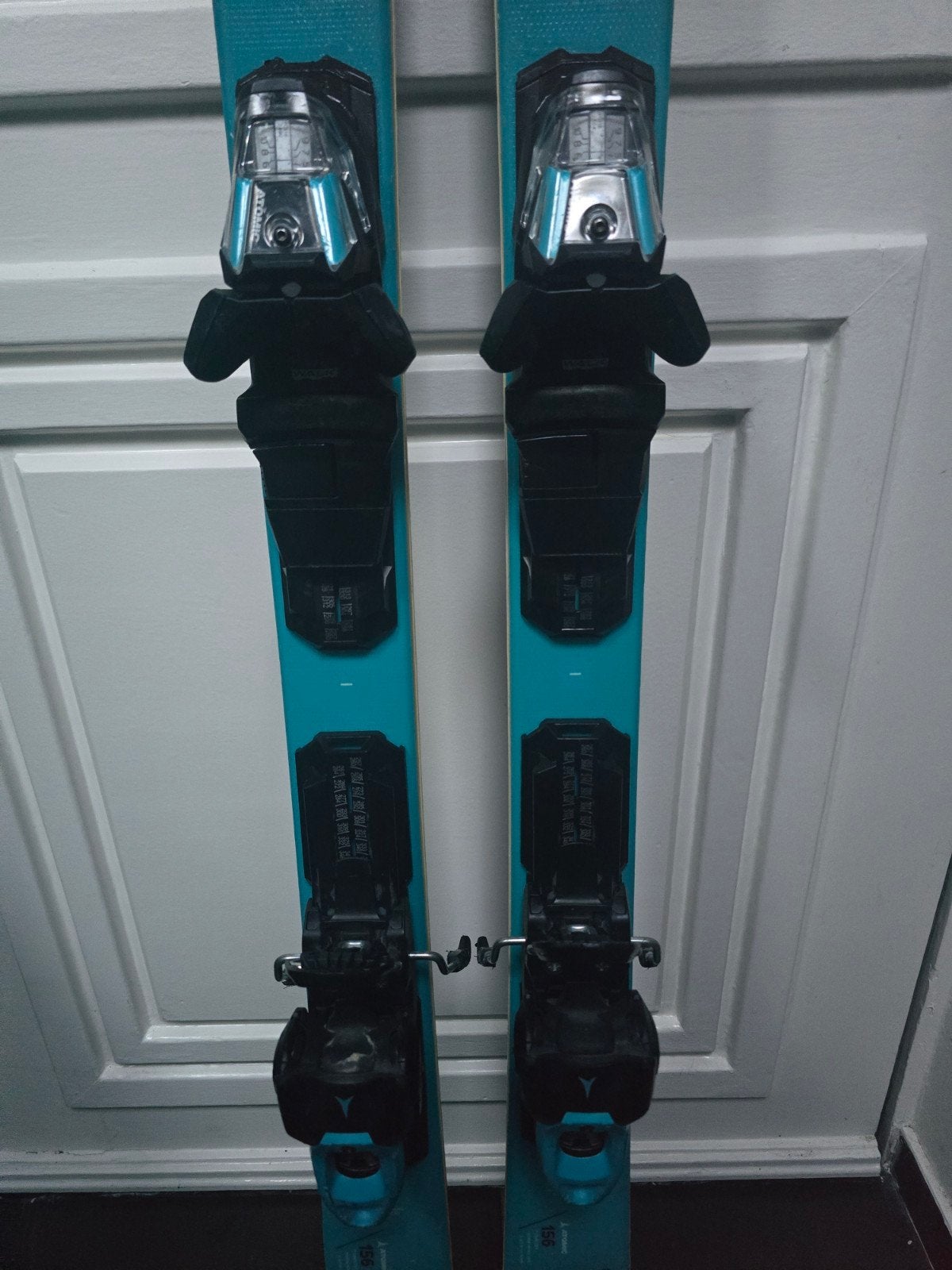 156cm ATOMIC REDSTER XT, 140 tot 160 cm, Ophalen of Verzenden, Zo goed als nieuw, Carve