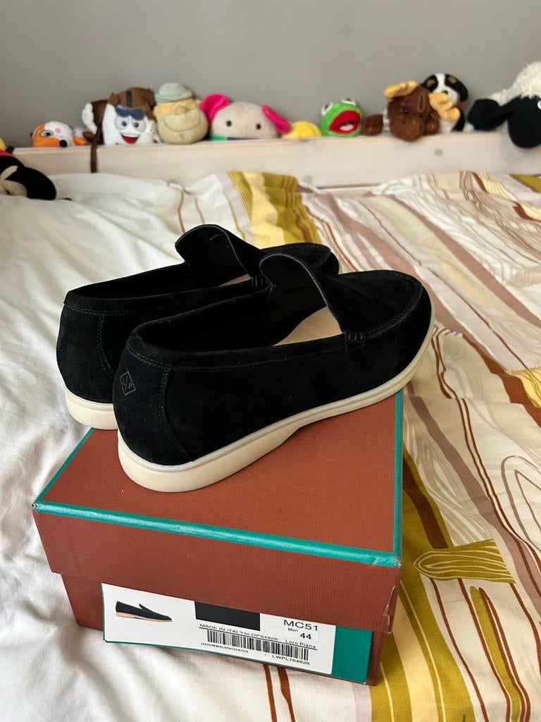 Loro Piana Summer Walk Loafers - Zwart Suède - Maat 44, Loafers, Zwart, Ophalen of Verzenden, Zo goed als nieuw