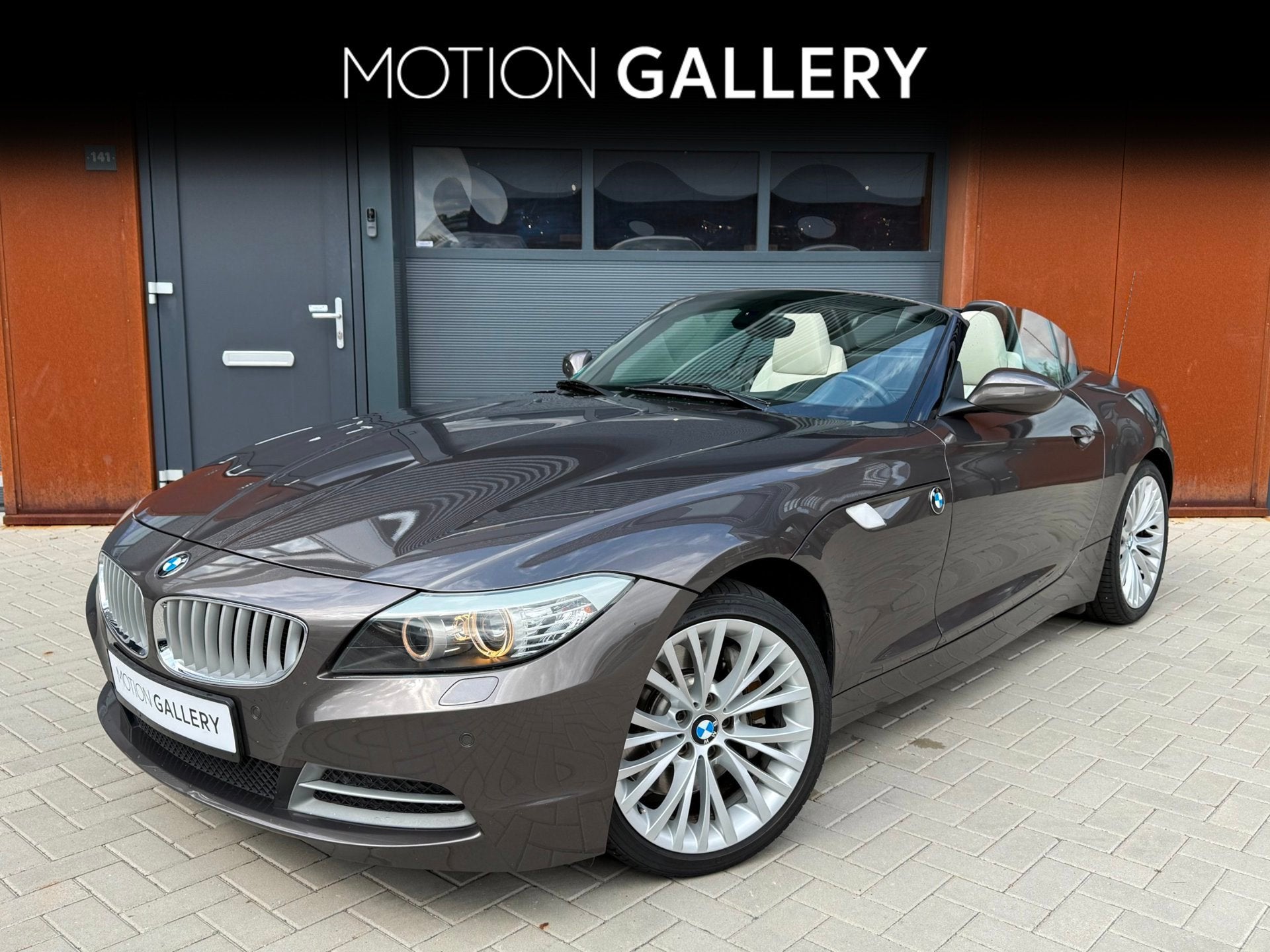 BMW Z4 Roadster SDrive35i | 1e eig. | Sportstoelen | CarPlay, Automaat, Achterwielaandrijving, Gebruikt, Beige