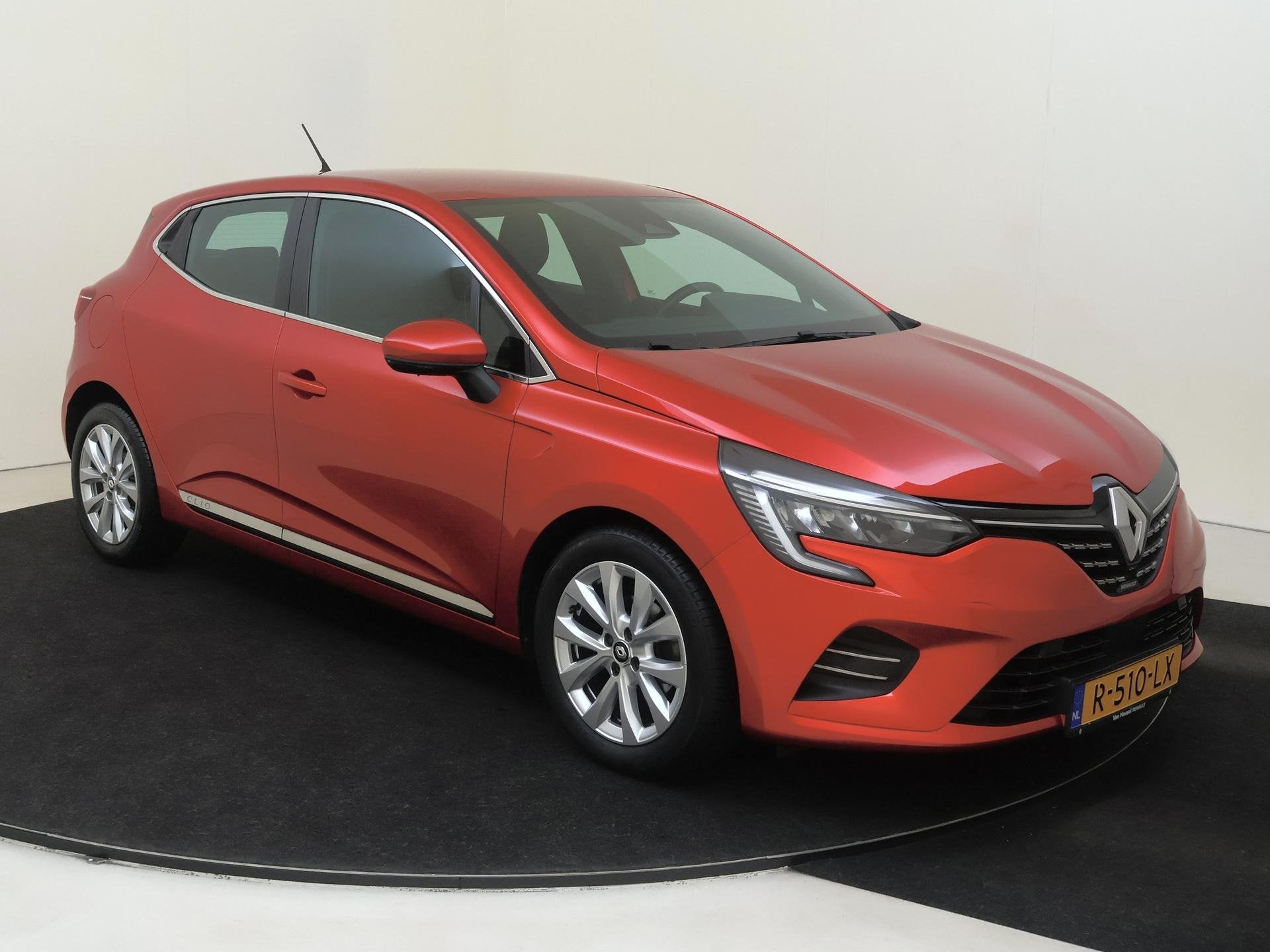 Renault Clio 1.0 TCe Intens | Navigatie | Auto Airco | Parke, Auto's, Voorwielaandrijving, Gebruikt, Euro 6, Lane Keeping Assist